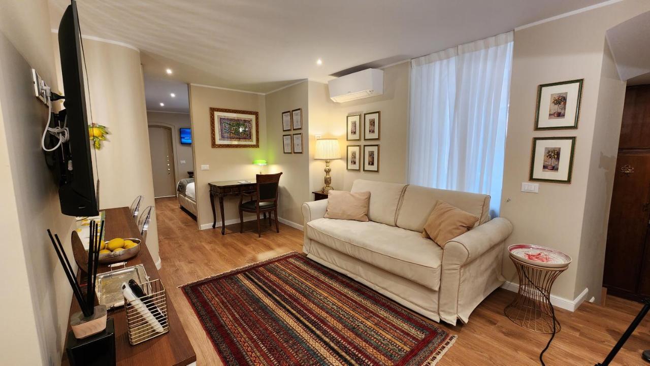 Charming In - Luxury Rom
